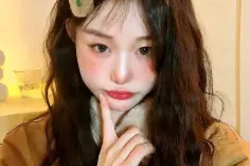 炸裂！司晓迪凌晨甩黑色吊带美照评论区从吃瓜到吐槽吵翻了天